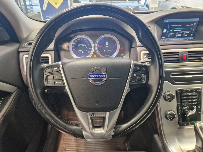 Volvo V70 vaihtoauto