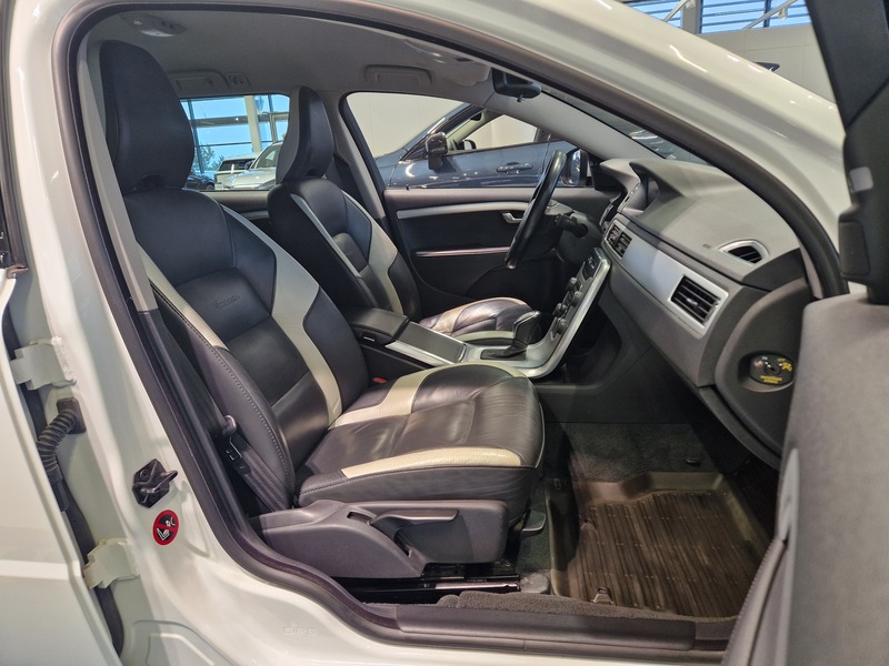 Volvo V70 vaihtoauto