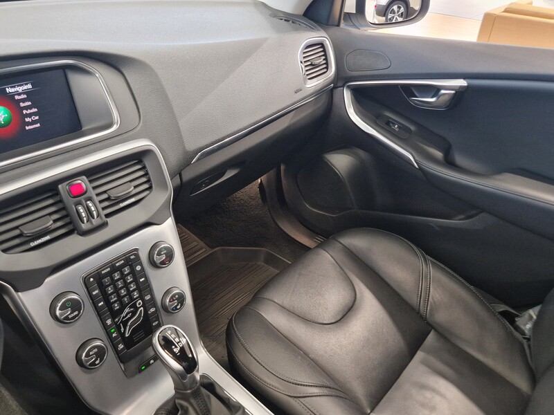 Volvo V40 vaihtoauto