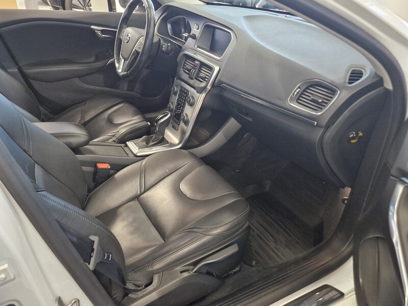 Volvo V40 vaihtoauto