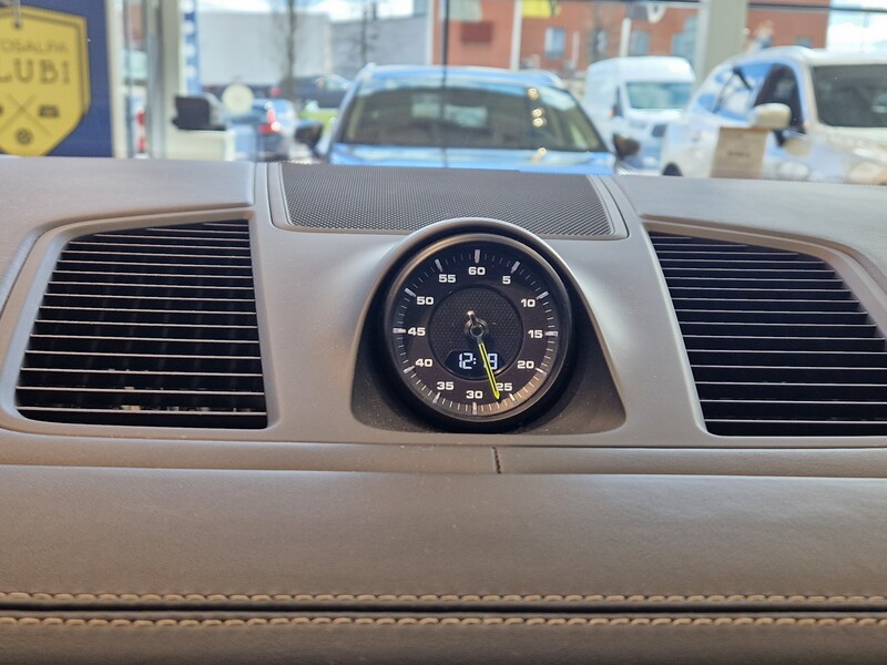 Porsche Cayenne vaihtoauto