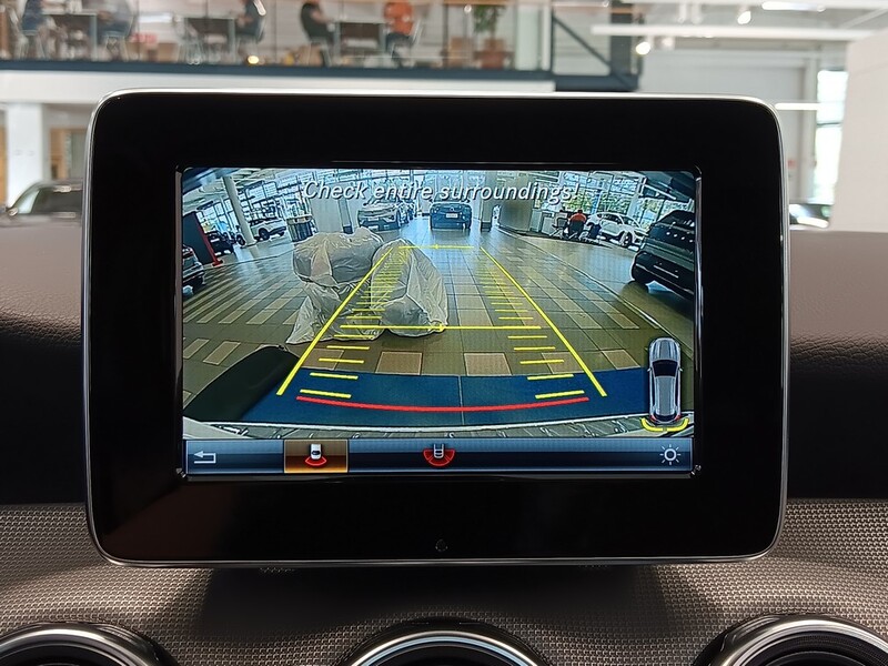 Mercedes-Benz GLA vaihtoauto