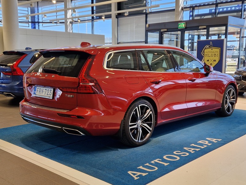 Volvo V60 vaihtoauto