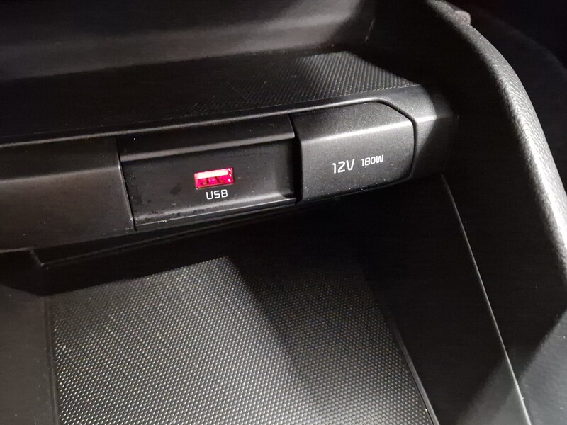 Kia Stonic vaihtoauto