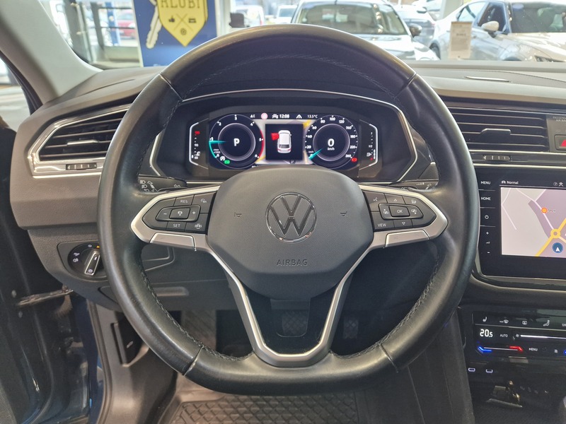 Volkswagen Tiguan vaihtoauto