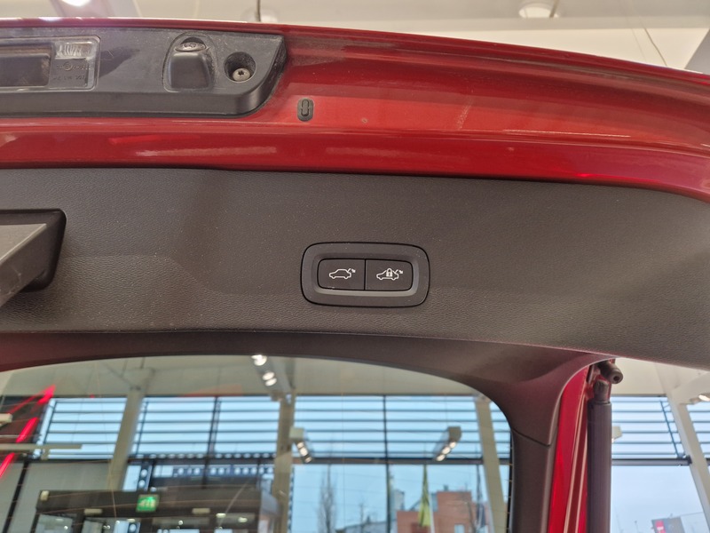 Volvo EC40 vaihtoauto