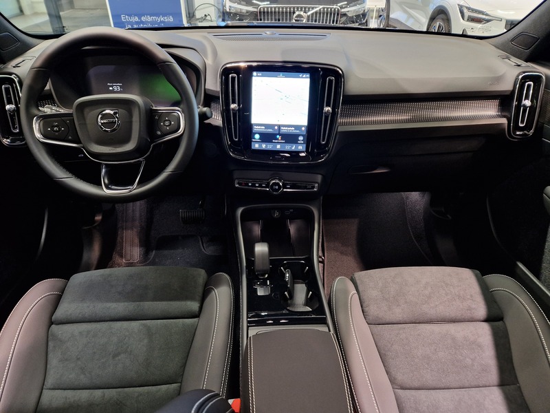 Volvo EC40 vaihtoauto