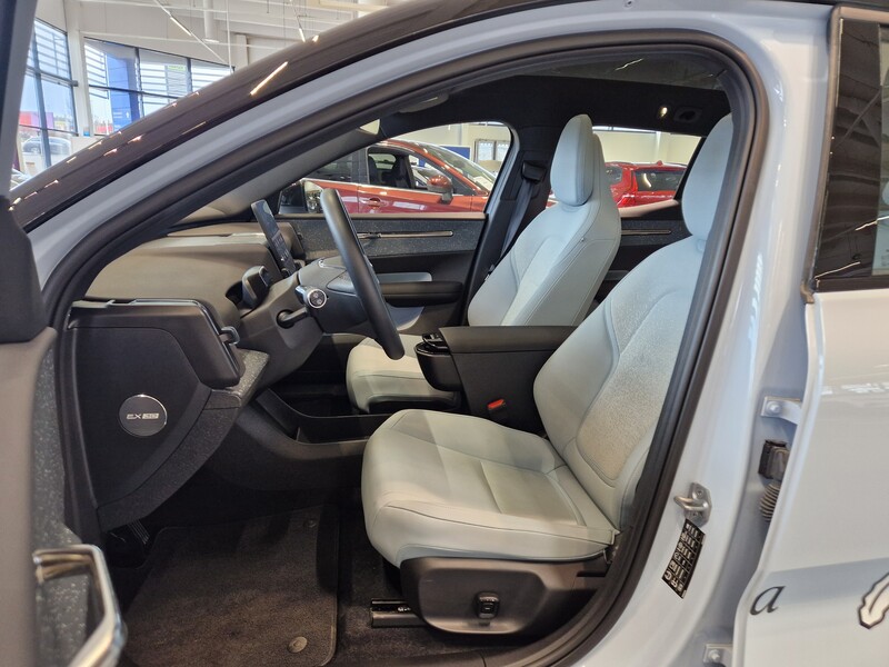 Volvo EX30 vaihtoauto