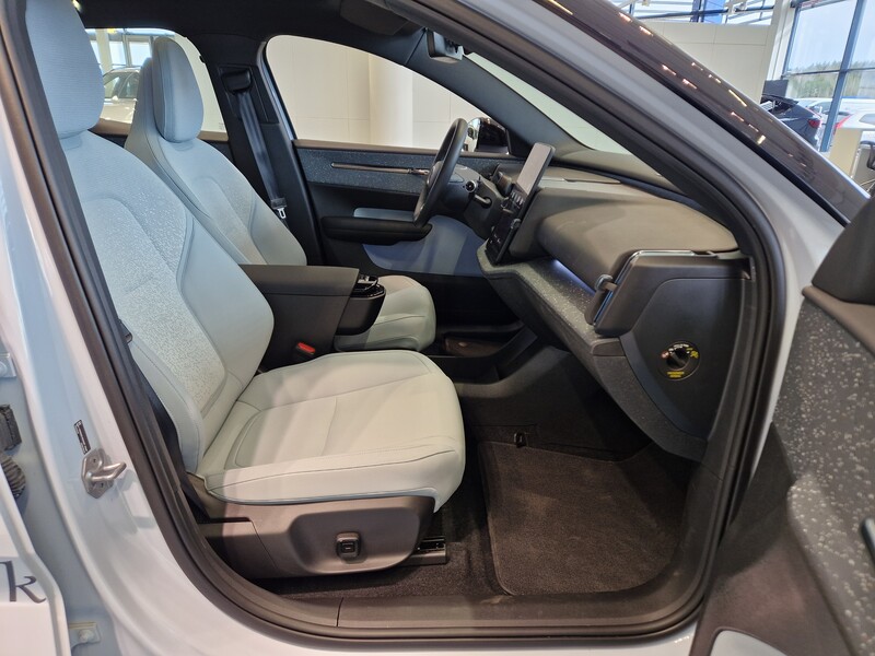 Volvo EX30 vaihtoauto