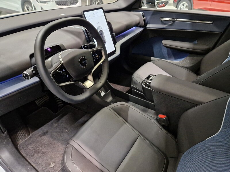 Volvo EX30 vaihtoauto