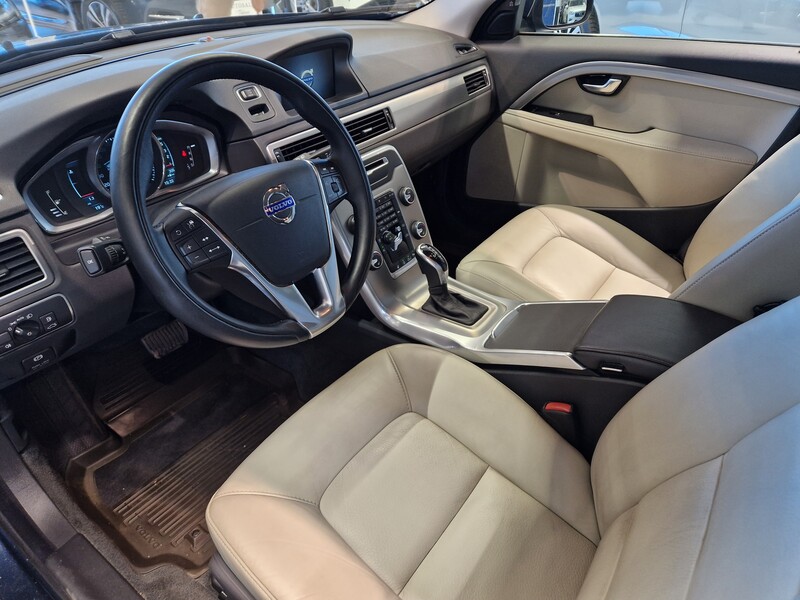 Volvo V70 vaihtoauto