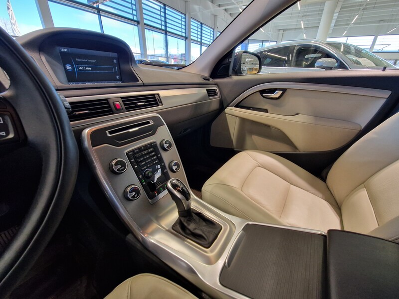 Volvo V70 vaihtoauto