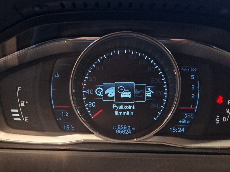 Volvo V70 vaihtoauto