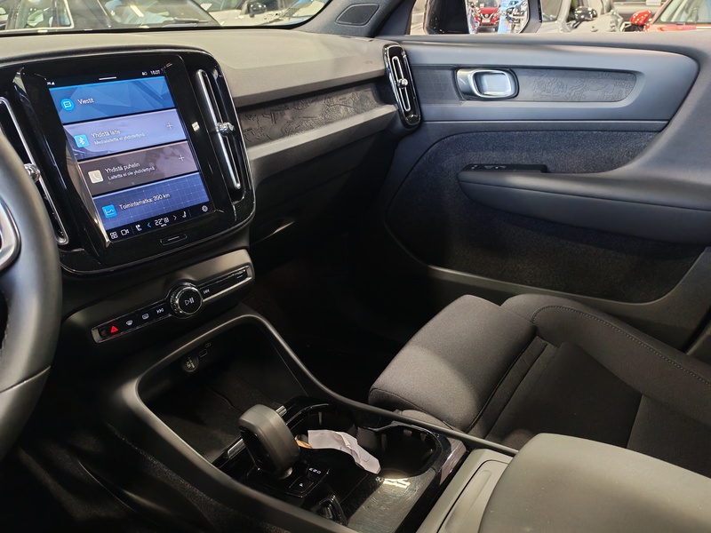 Volvo C40 vaihtoauto