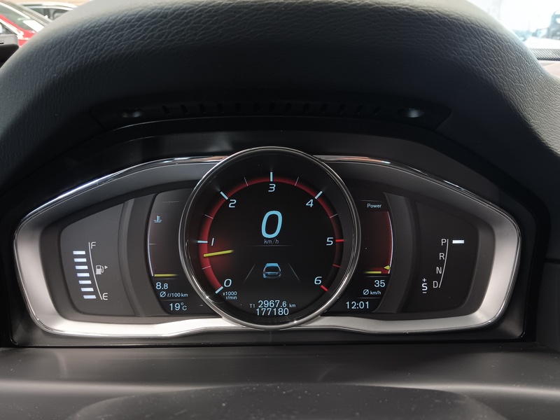 Volvo XC70 vaihtoauto