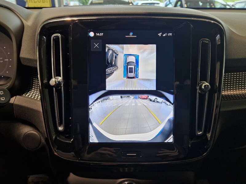 Volvo EX40 vaihtoauto