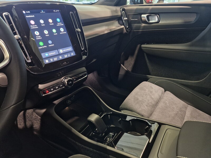 Volvo EX40 vaihtoauto