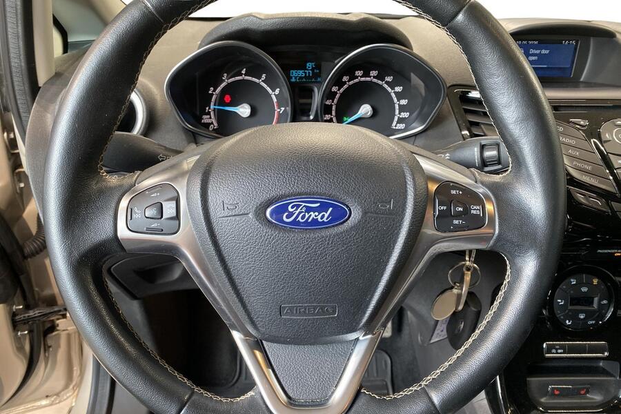 Ford Fiesta vaihtoauto