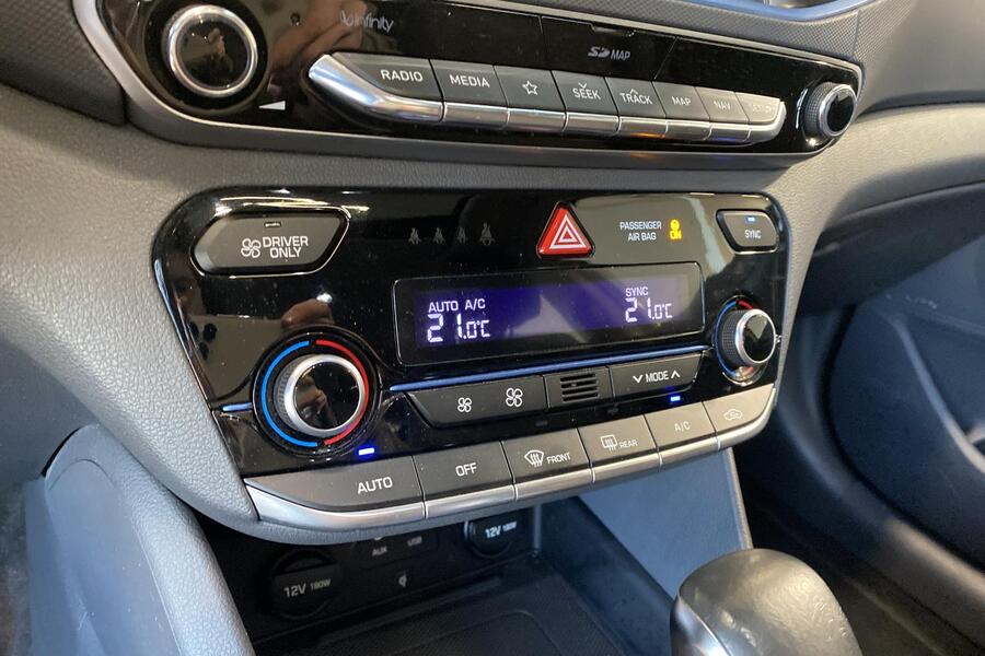 Hyundai IONIQ hybrid vaihtoauto