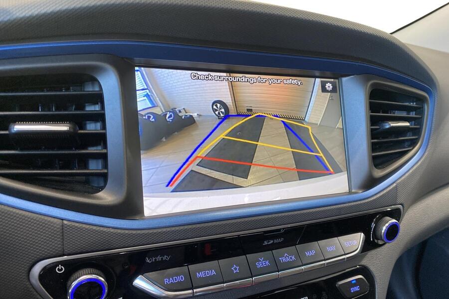 Hyundai IONIQ hybrid vaihtoauto