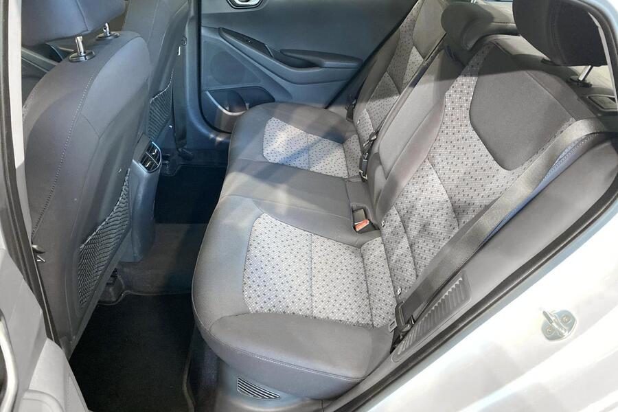 Hyundai IONIQ hybrid vaihtoauto