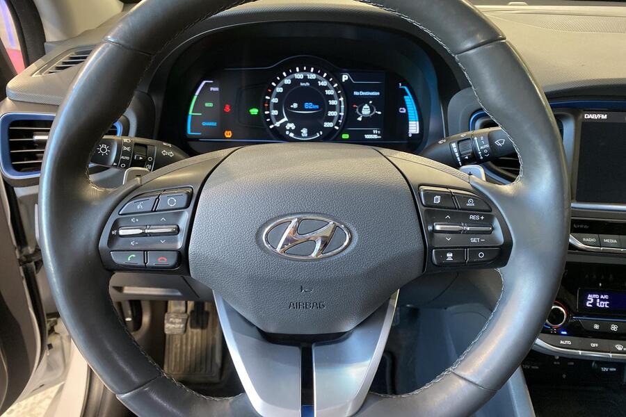 Hyundai IONIQ hybrid vaihtoauto