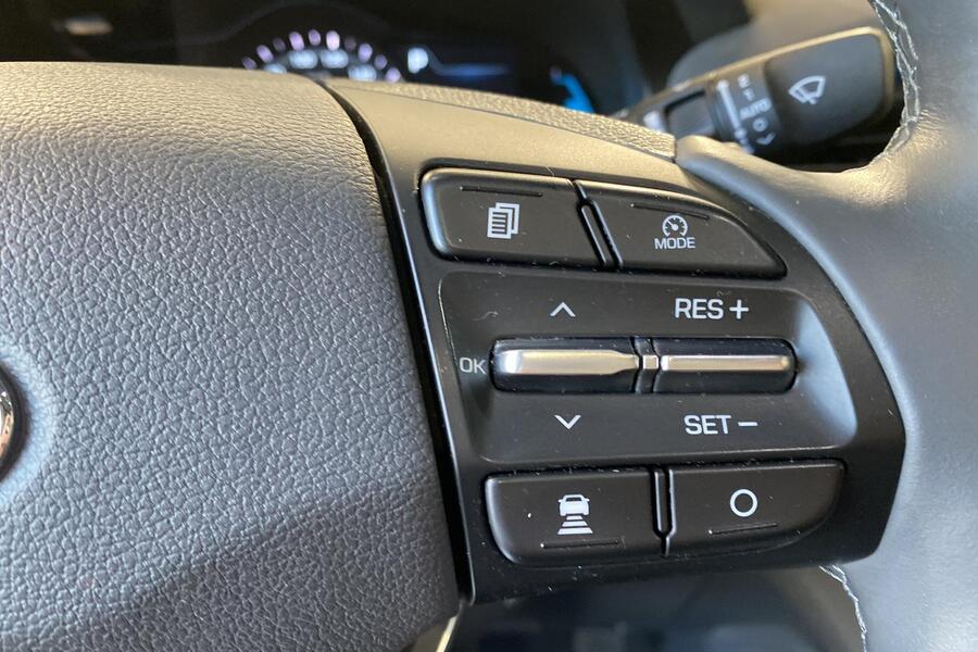 Hyundai IONIQ hybrid vaihtoauto