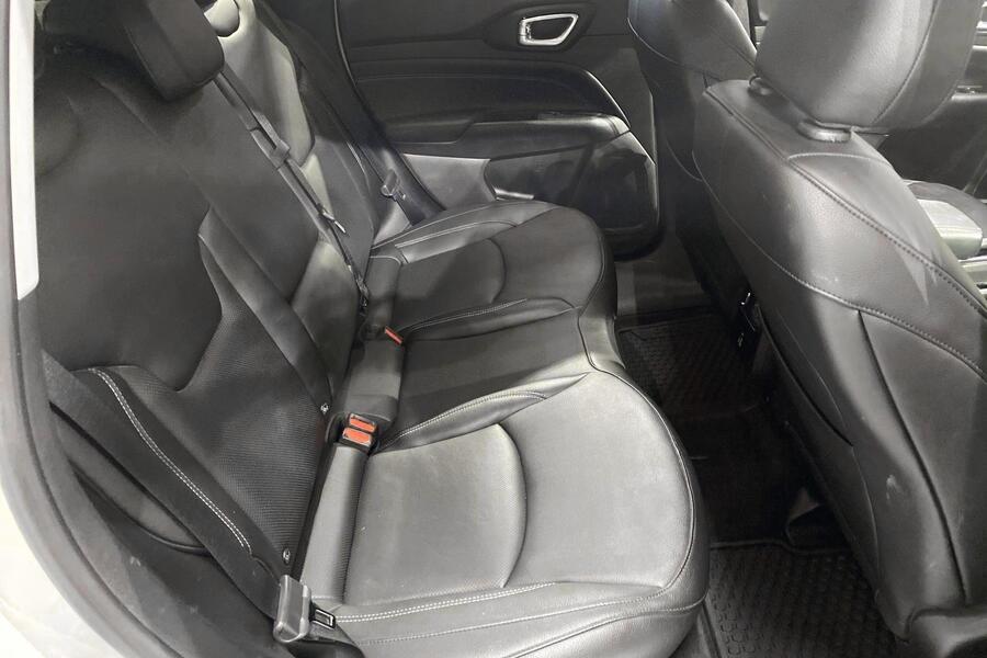 Jeep Compass vaihtoauto