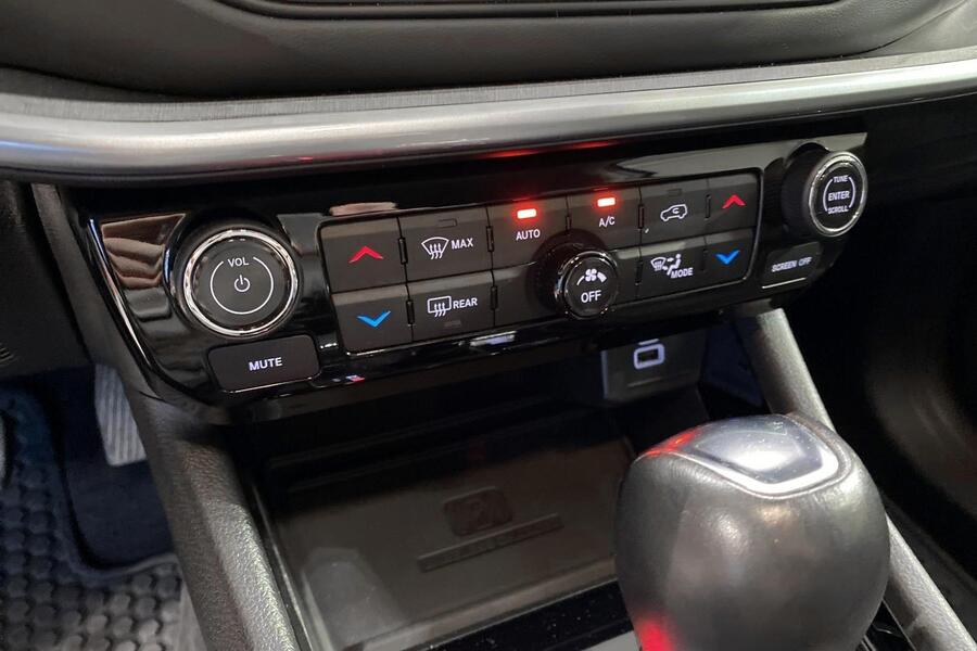 Jeep Compass vaihtoauto