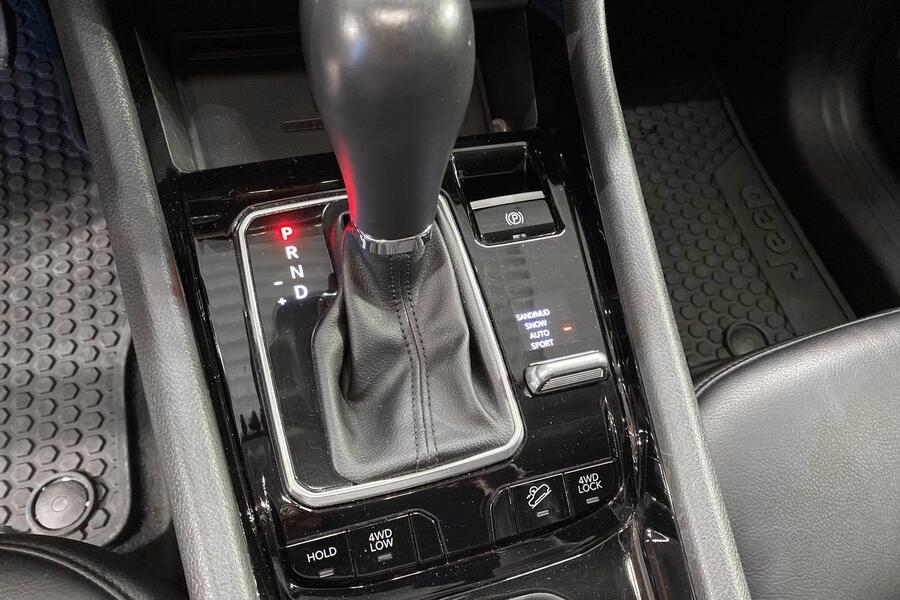 Jeep Compass vaihtoauto