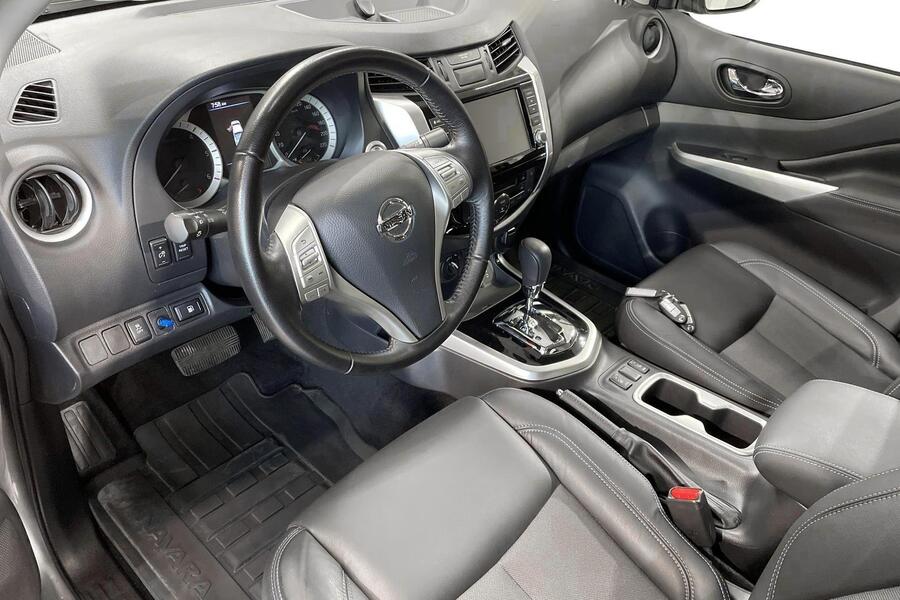 Nissan Navara vaihtoauto