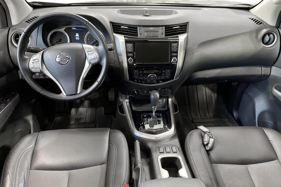 Nissan Navara vaihtoauto