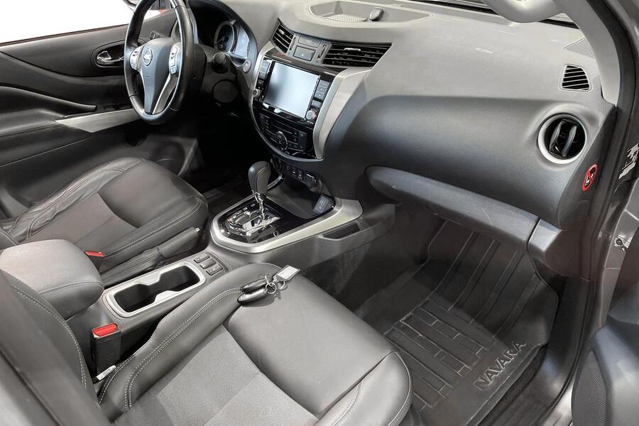 Nissan Navara vaihtoauto