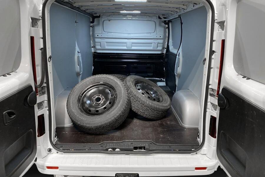 Nissan NV300 vaihtoauto