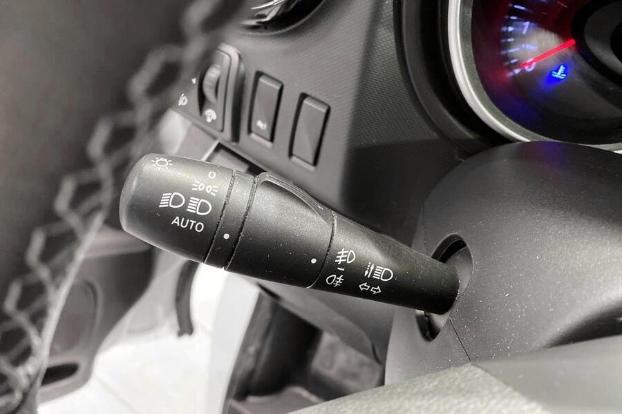 Nissan NV300 vaihtoauto