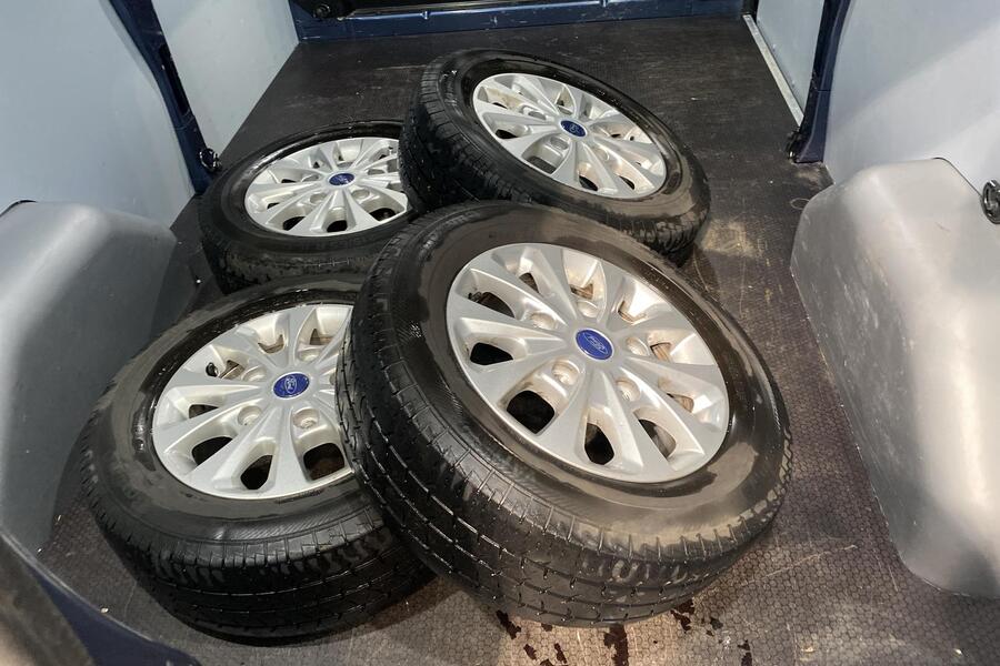 Ford Transit Custom vaihtoauto