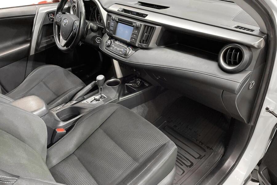 Toyota RAV4 vaihtoauto