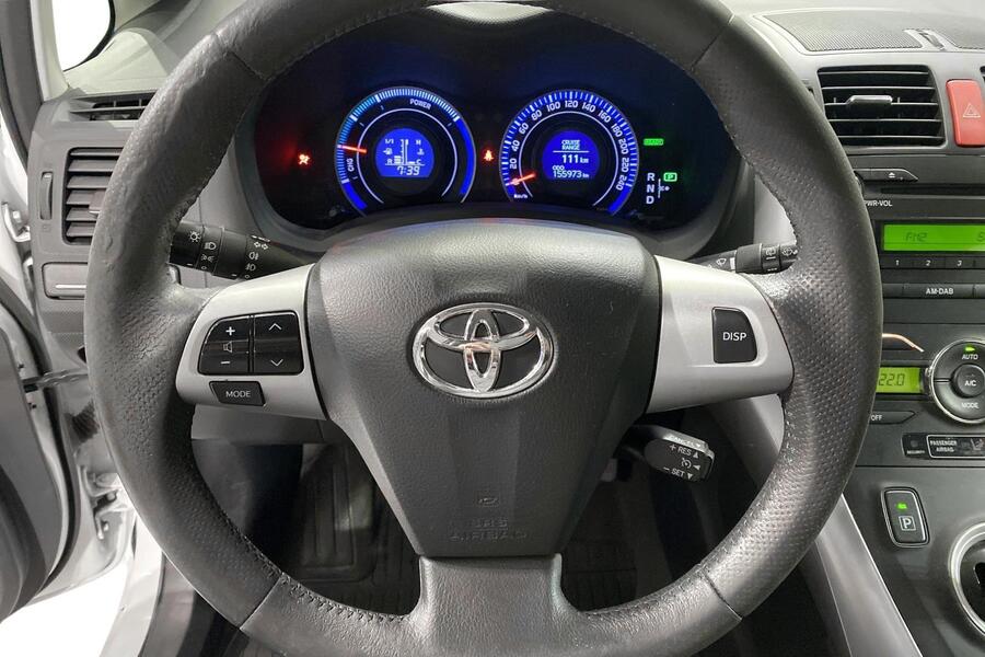 Toyota Auris vaihtoauto