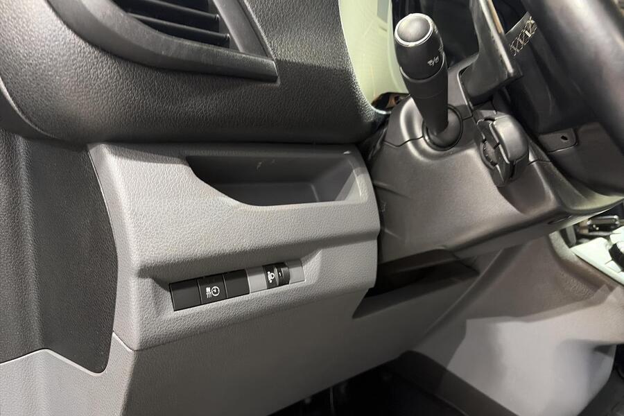 Opel Vivaro vaihtoauto