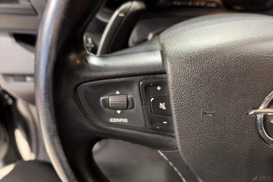 Opel Vivaro vaihtoauto