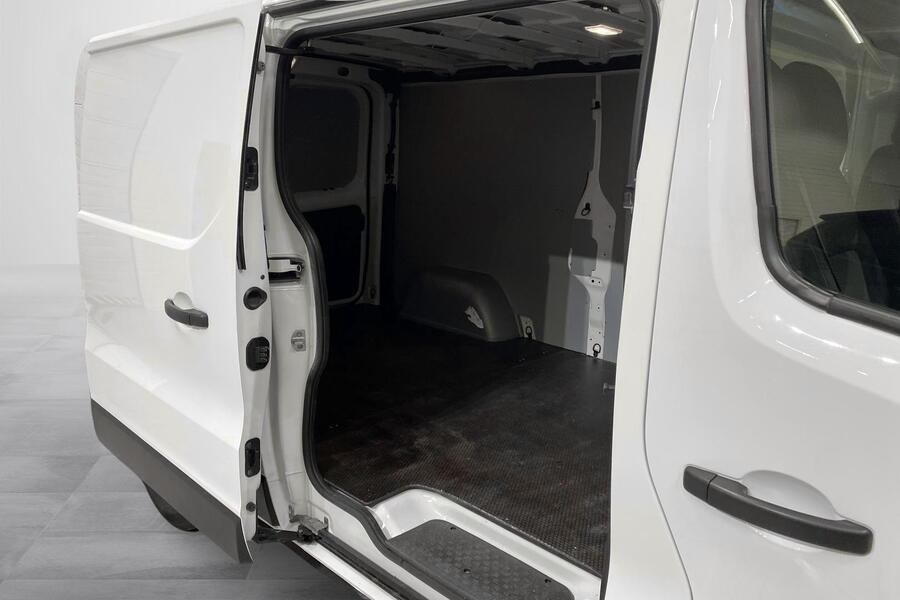 Nissan NV300 vaihtoauto