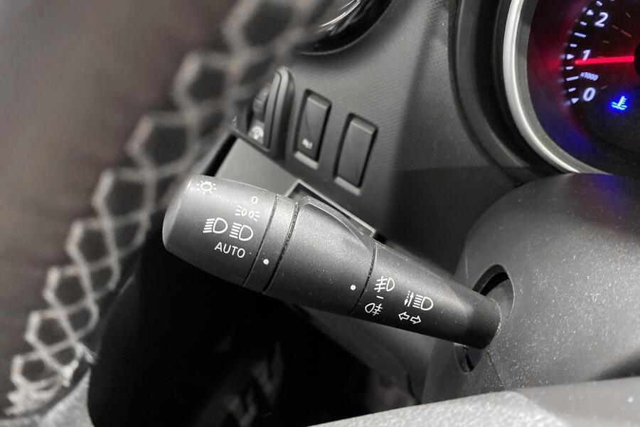 Nissan NV300 vaihtoauto