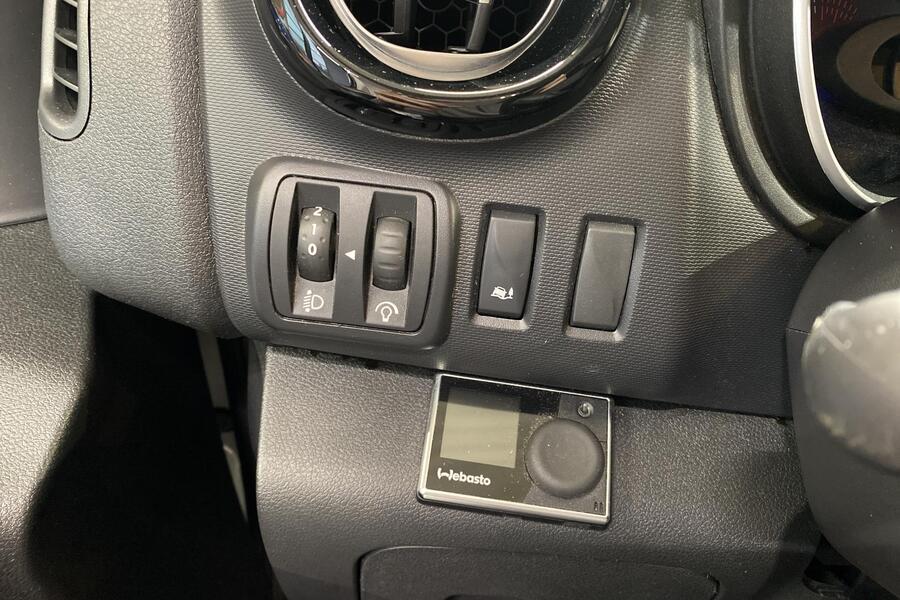 Nissan NV300 vaihtoauto