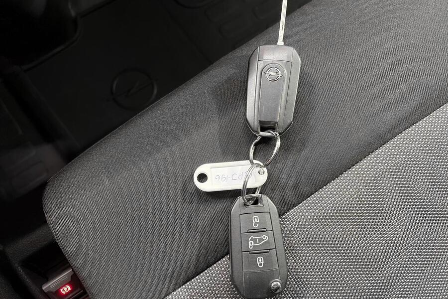 Opel Vivaro-e vaihtoauto