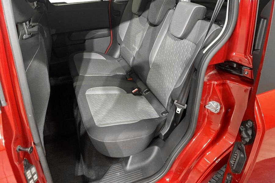 Ford Tourneo Courier vaihtoauto