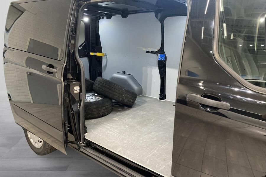 Ford Transit Custom vaihtoauto