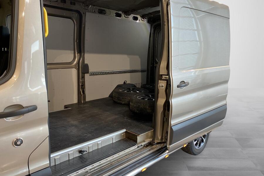 Ford Transit vaihtoauto