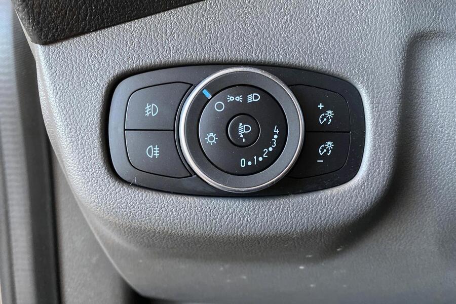 Ford Transit Connect vaihtoauto