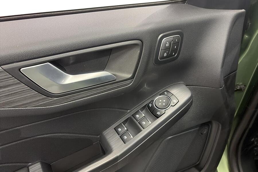 Ford Kuga vaihtoauto