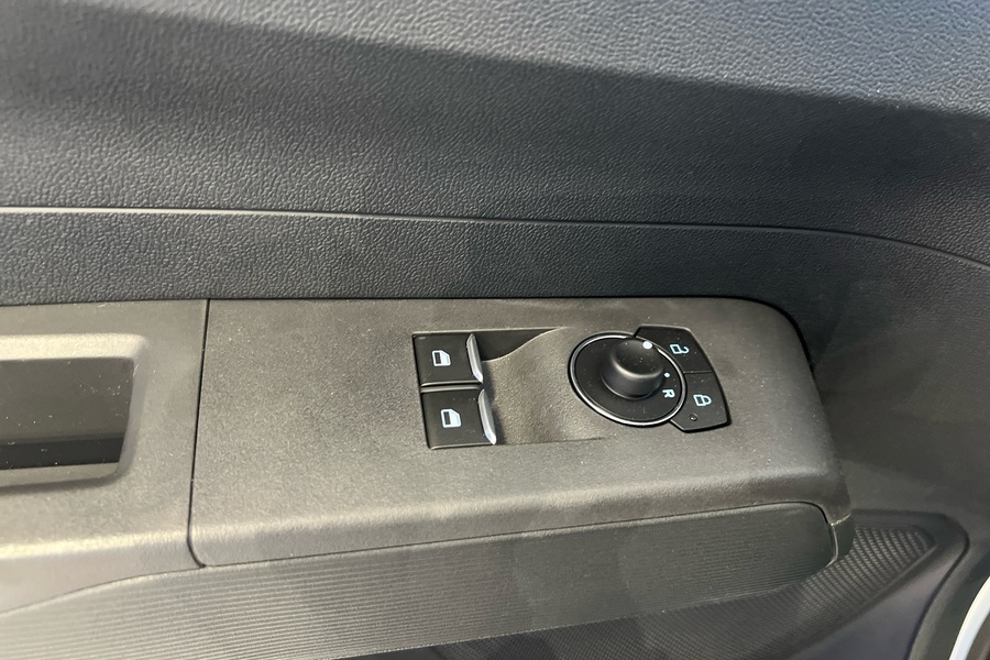 Ford Transit Courier vaihtoauto